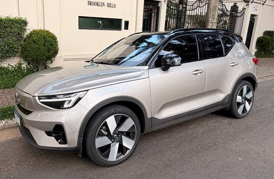 VOLVO XC40 P8 RECHARGE TWIN ELECTRIC ULTIMATE AWD